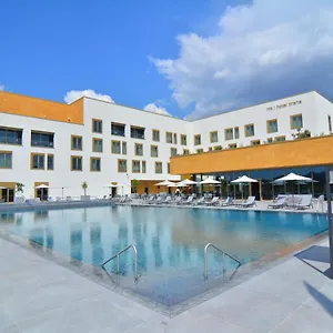 Mk Tirana تيرانا